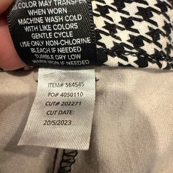 Torrid Trouser Bootcut Black White Houndstooth Plaid Ponte Pants 12 12R 564545 - Picture 8 of 8
